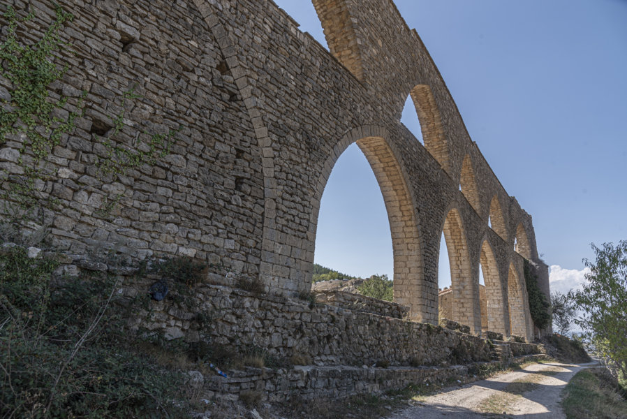 Castelló de la Plana - Morella 101 - Arcs de Santa Llúcia.jpg